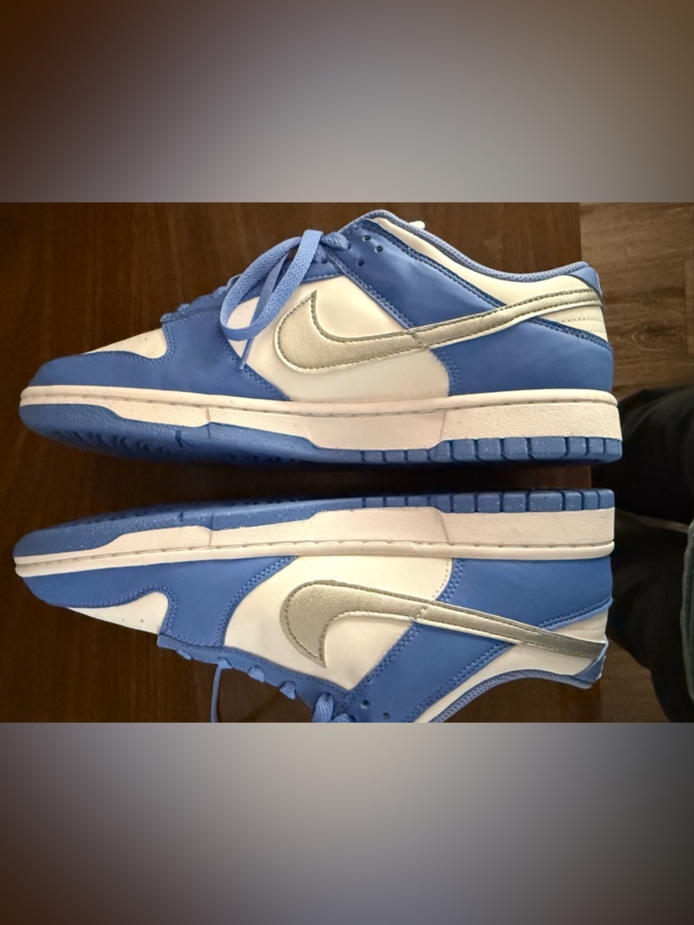 Nikes never worn - Picture 7 of 8